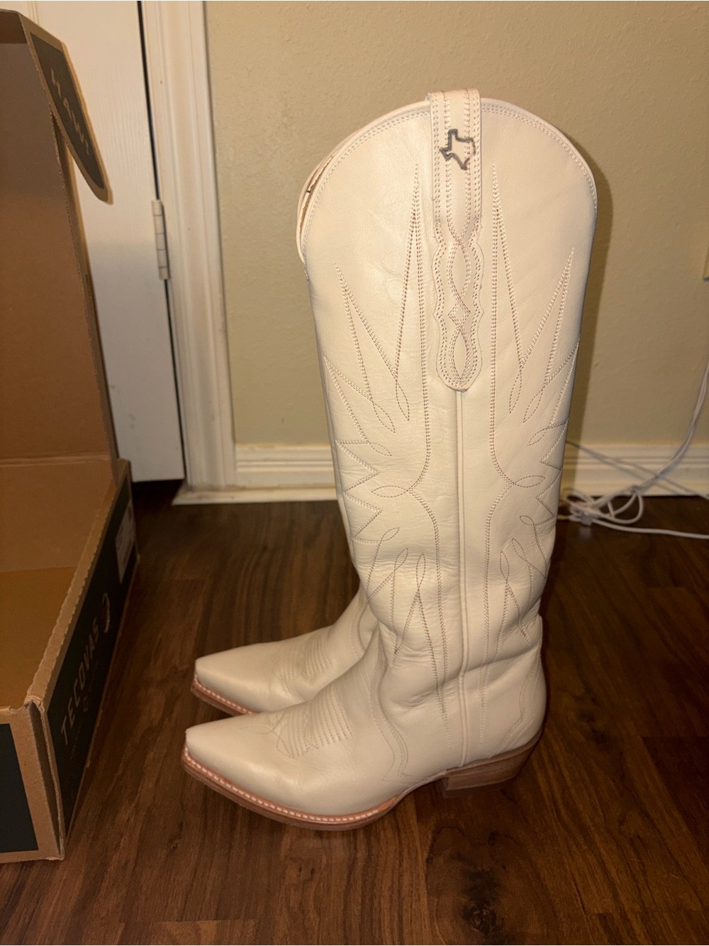 Tecovas Loretta Boots - Picture 3 of 8
